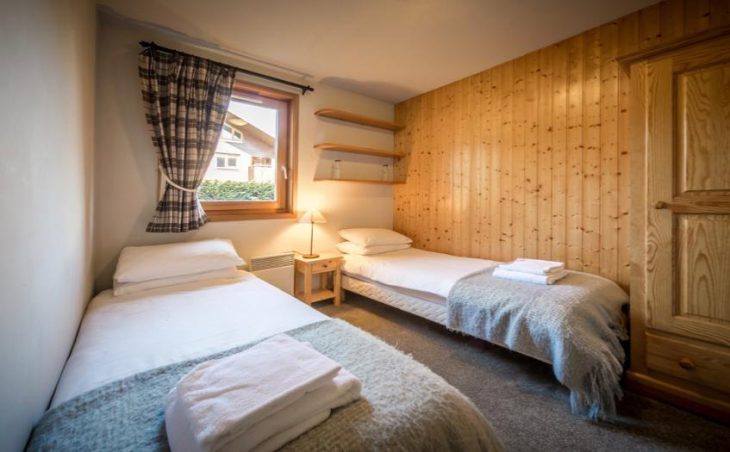 Chalet Grand Sapin, Morzine, Twin Room